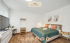 Sali Homes Am1 Elegant And Stylish Retreat In Heart Of Bayreuth, Close To River